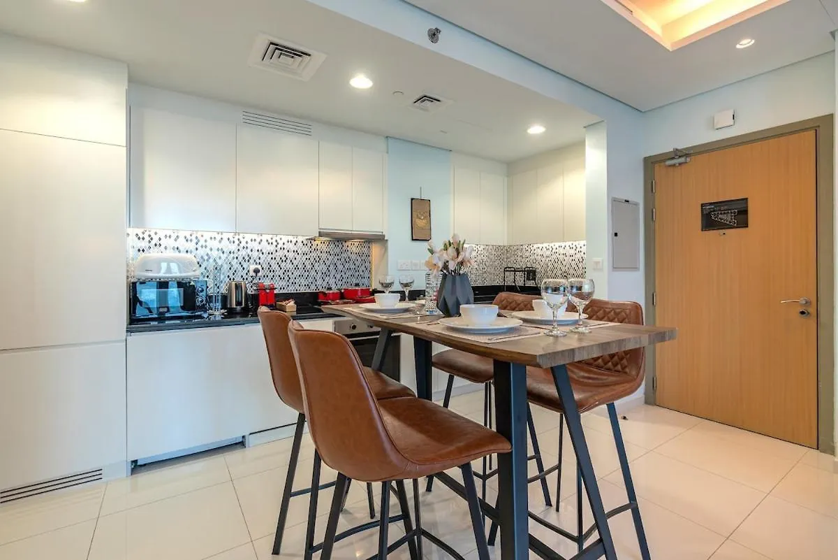 公寓 Near Dubai Mall - Pool Access - Sun Set View - Kingbed 阿拉伯联合酋长国