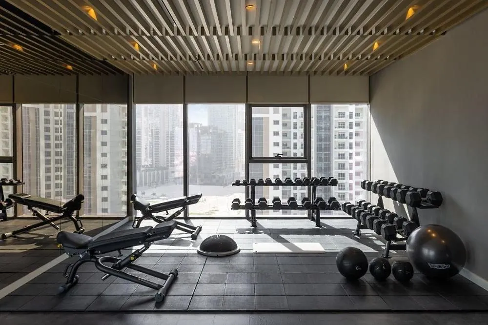 Near Dubai Mall - Pool Access - Sun Set View - Kingbed 阿拉伯联合酋长国